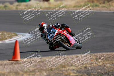 media/Apr-19-2025-AHRMA (Sat) [[3d98ca3309]]/Race/Group 8/Turn 4/